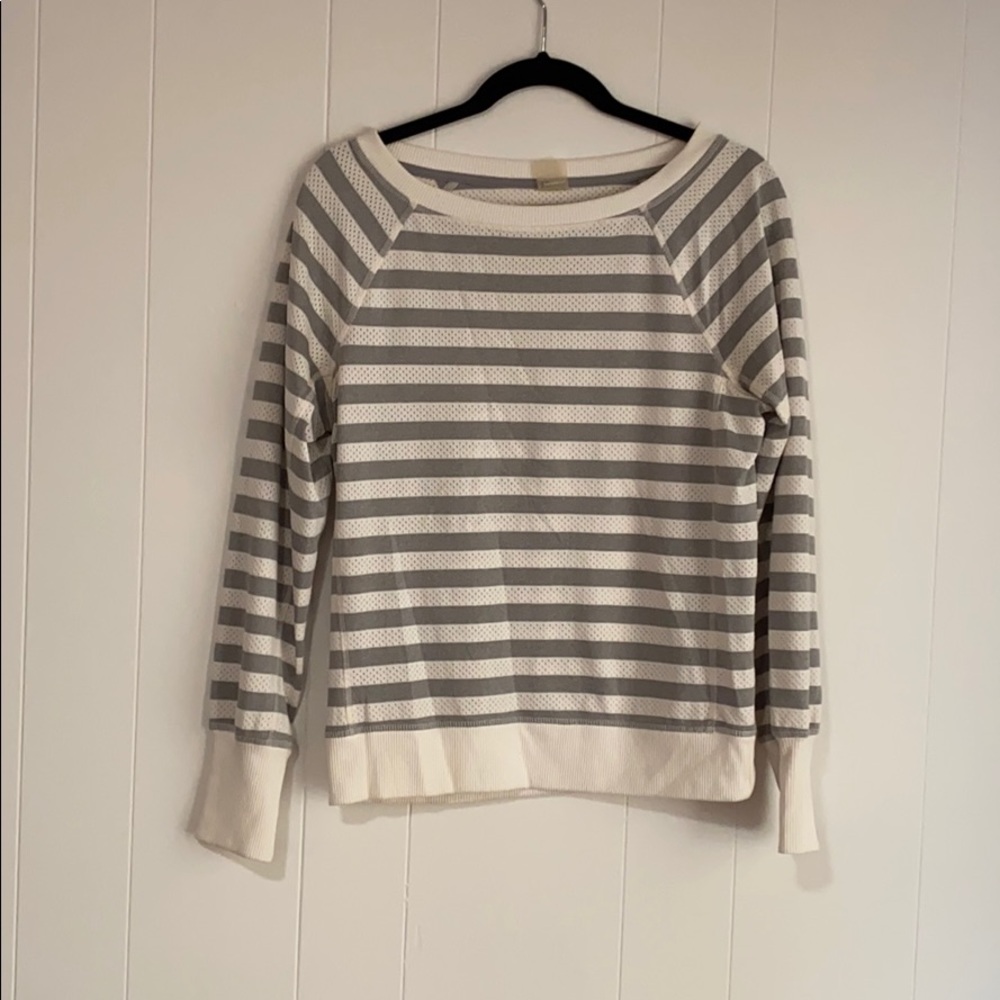 Sweatshirt from Xersion. Size S